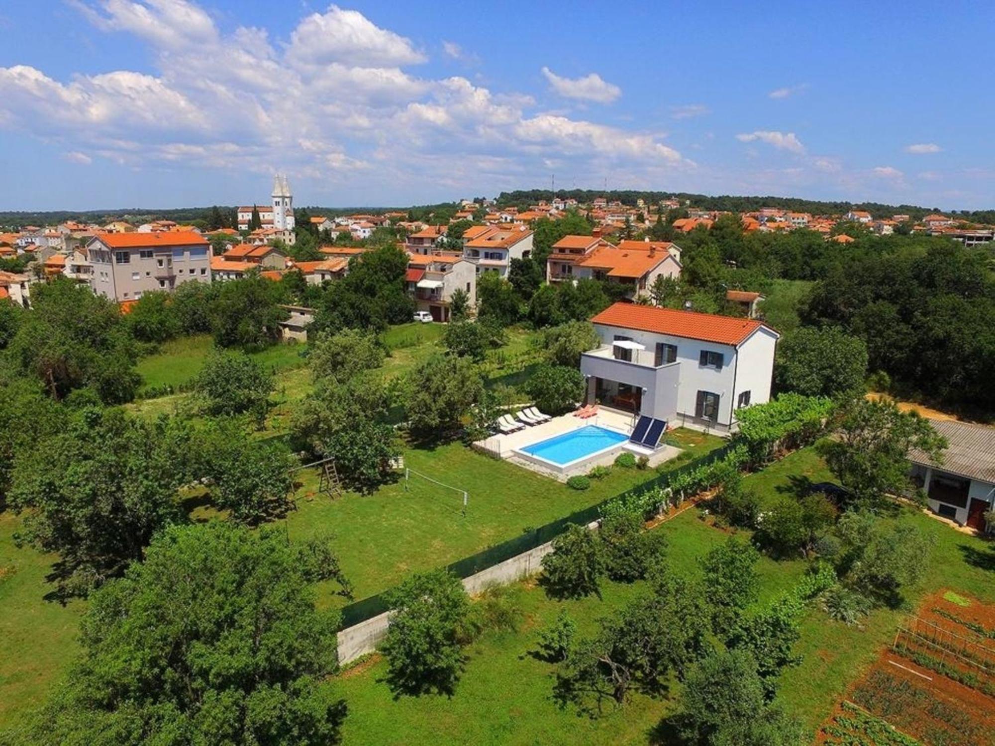 Ferienhaus Mit Privatpool Fuer 8 Personen Ca 200 Qm In Medulin, Istrien Suedkueste Von Istrien Exterior foto